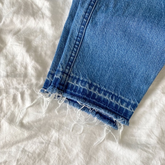 2/$50💙 CLOSET CLEAN OUT: Abercrombie & Fitch straight leg ripped jeans - Picture 7 of 7